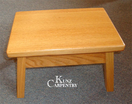 K40 - 9-1/2" x 12-3/4" Solid Wood Bench 1